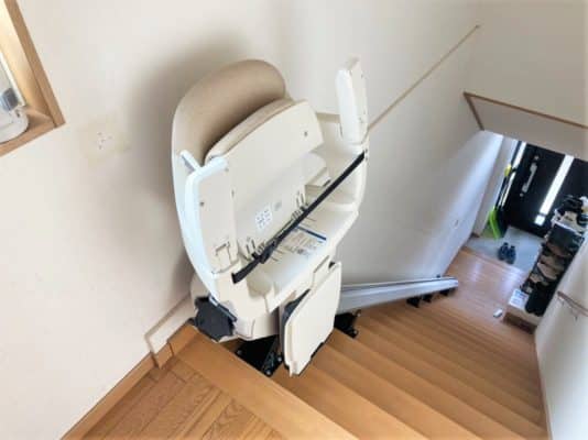 階段昇降機、直線型、屋内用、家庭用福祉用具、レンタルできる福祉用具