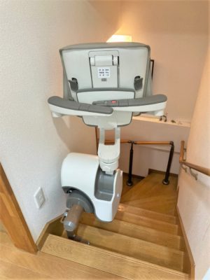 階段昇降機、曲線型、屋内用