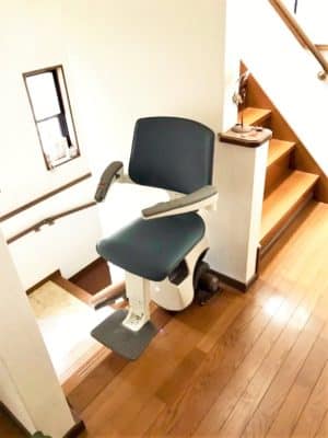 階段昇降機、階段リフト、福祉用具