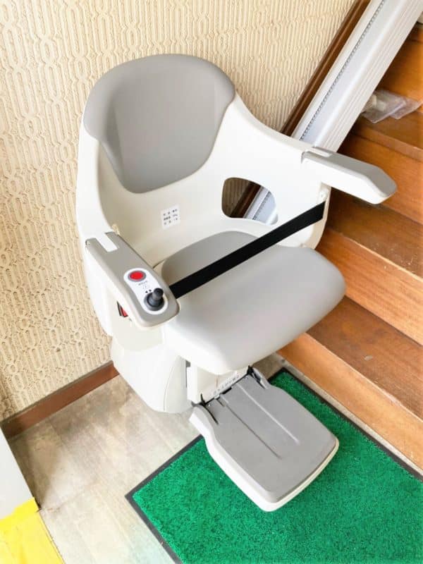 階段昇降機、直線型、屋内用、家庭用福祉用具