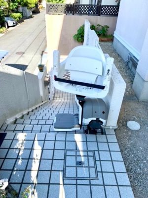 階段、いす式階段昇降機、階段リフト、福祉用具