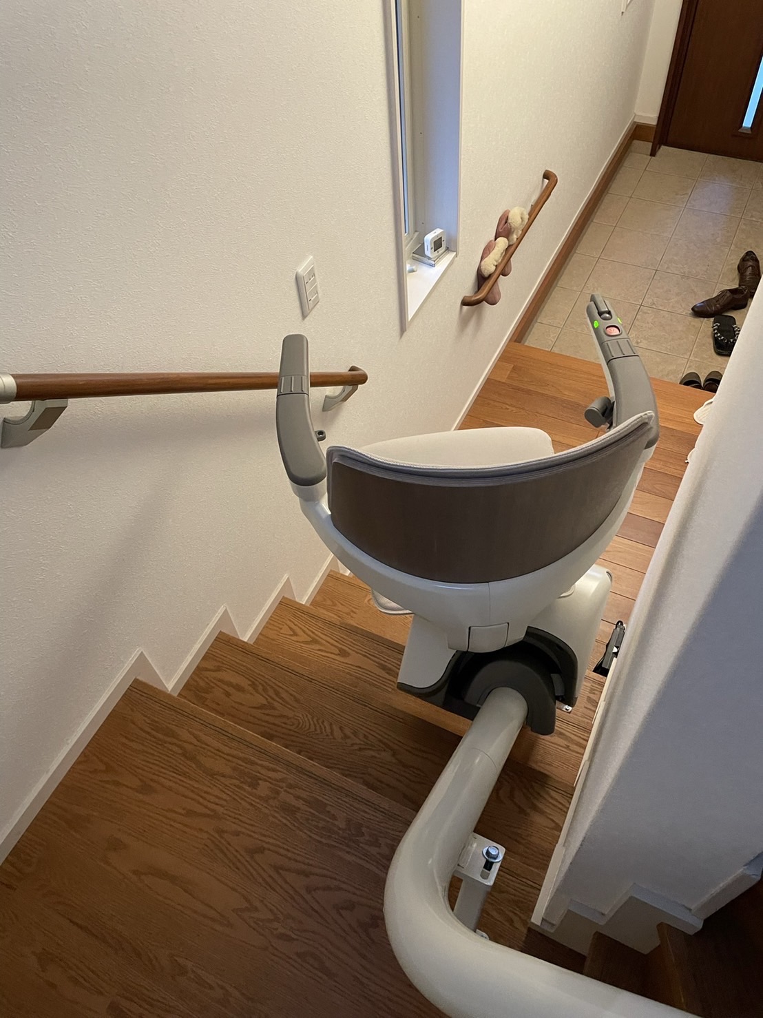 階段昇降機　屋内用曲線型　S200