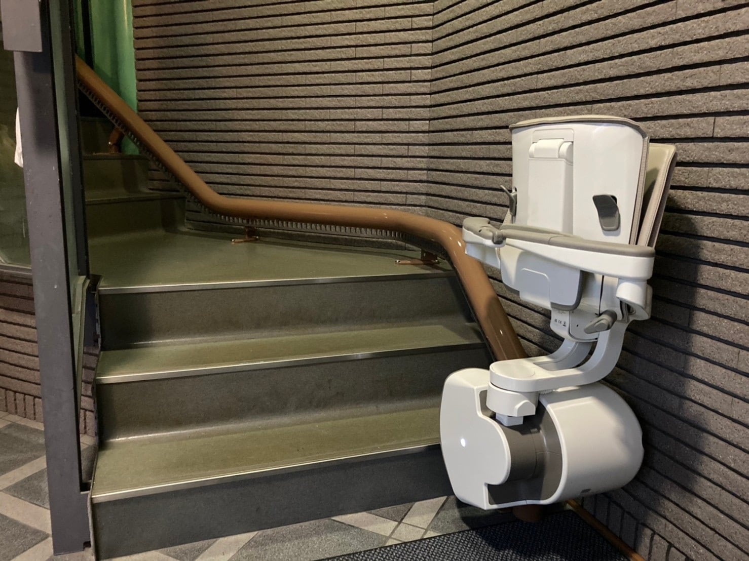 階段昇降機 屋内用曲線型 S200