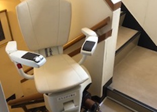 福岡階段昇降機