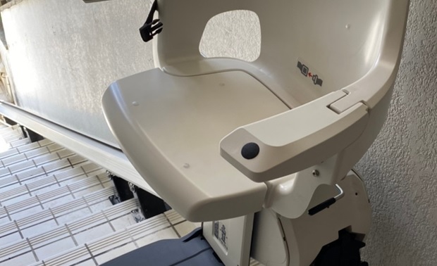 階段昇降機（沖縄設置）