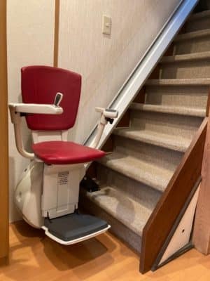 階段昇降機　屋内直線型　ジョイス