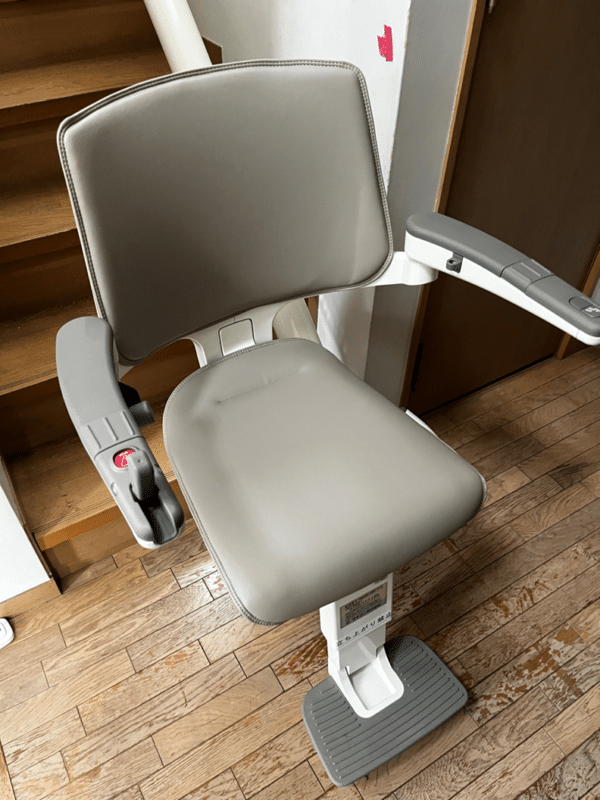 階段昇降機 曲線型