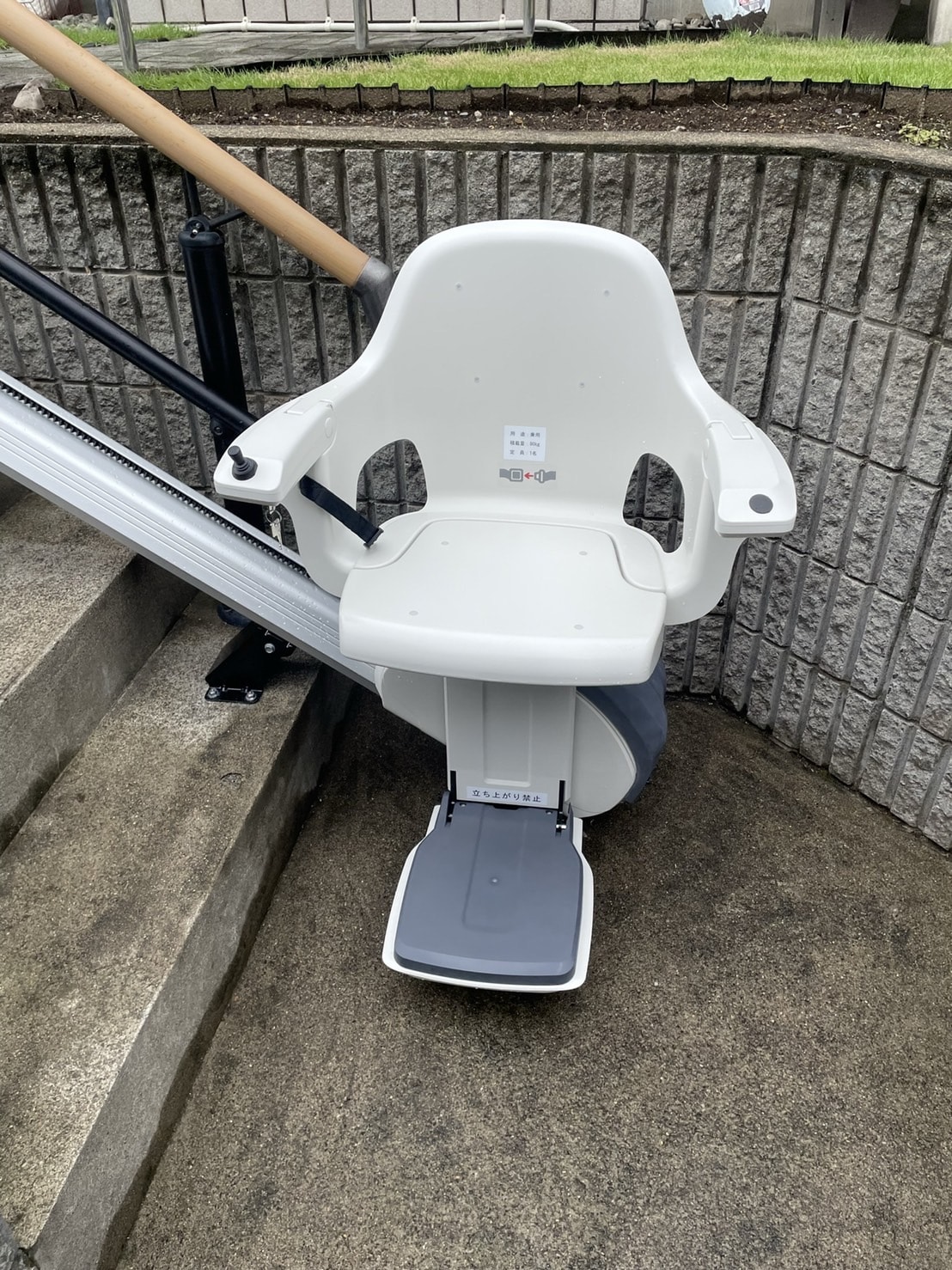 階段昇降機 屋外用 レバントアウトドア