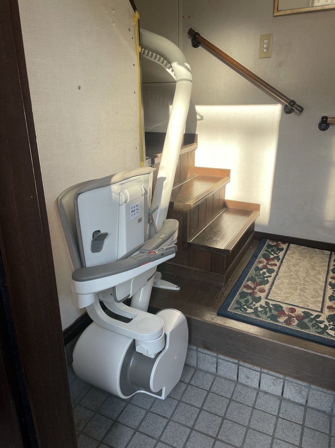 階段昇降機　屋内　曲線型　S200