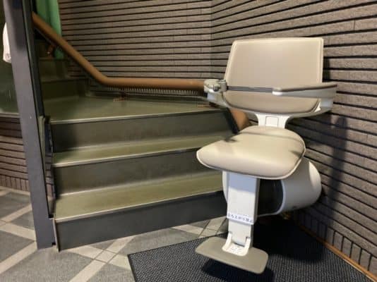 階段昇降機　屋内用曲線型　S200