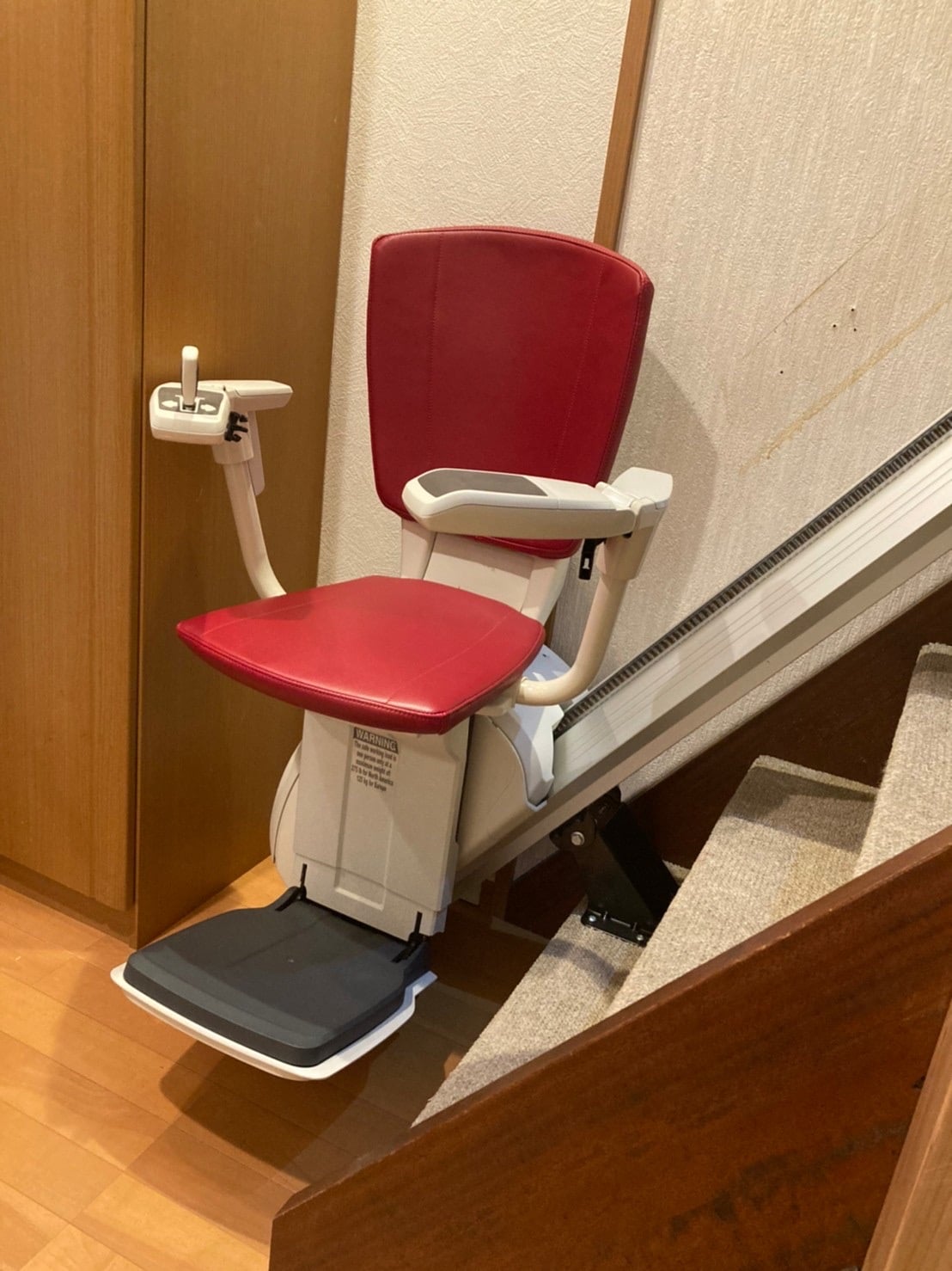 階段昇降機　屋内直線型　ジョイス