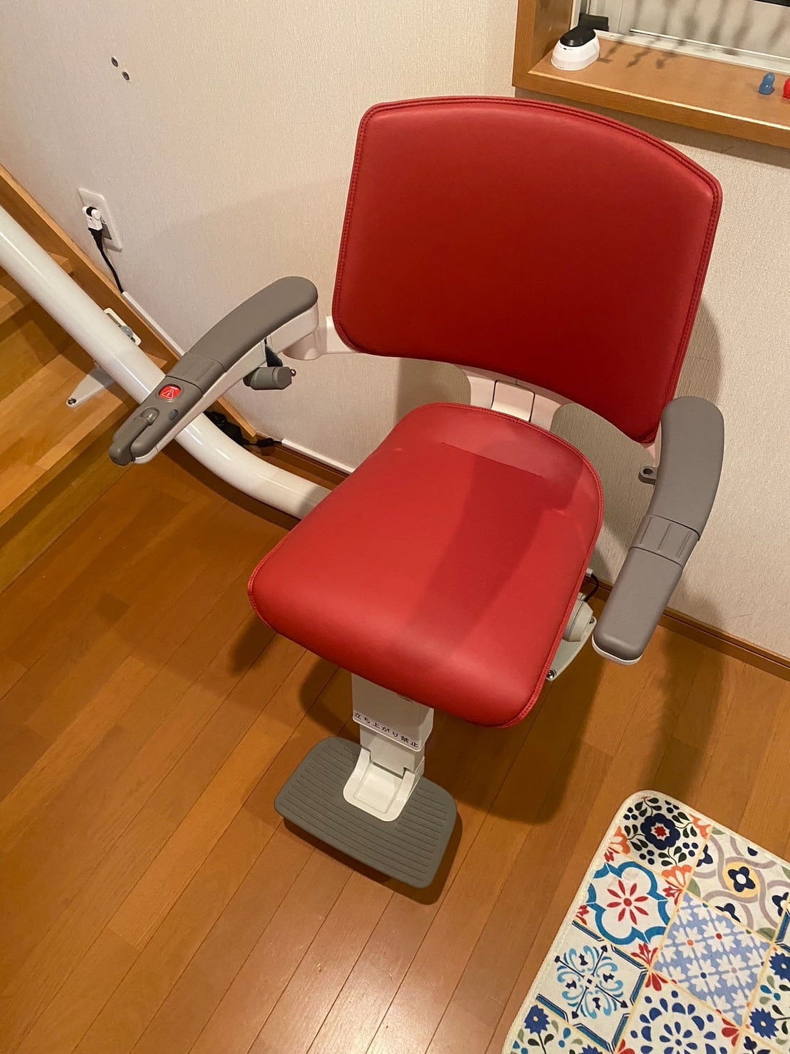 階段昇降機　屋内曲線型　S200