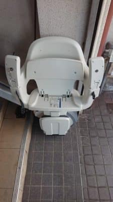 屋外用階段昇降機